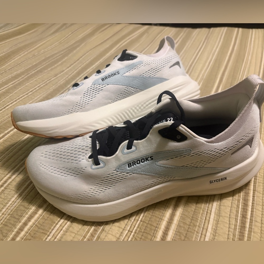 Brooks Glycerin 22